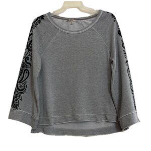 Seven7 Gray Distressed Pullover Sweatshirt Women’s Size Medium